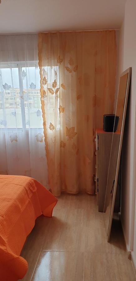 Schoene Wohnung Mit Pool , Wi-Fi Und Privat Garage Торевьиа Экстерьер фото